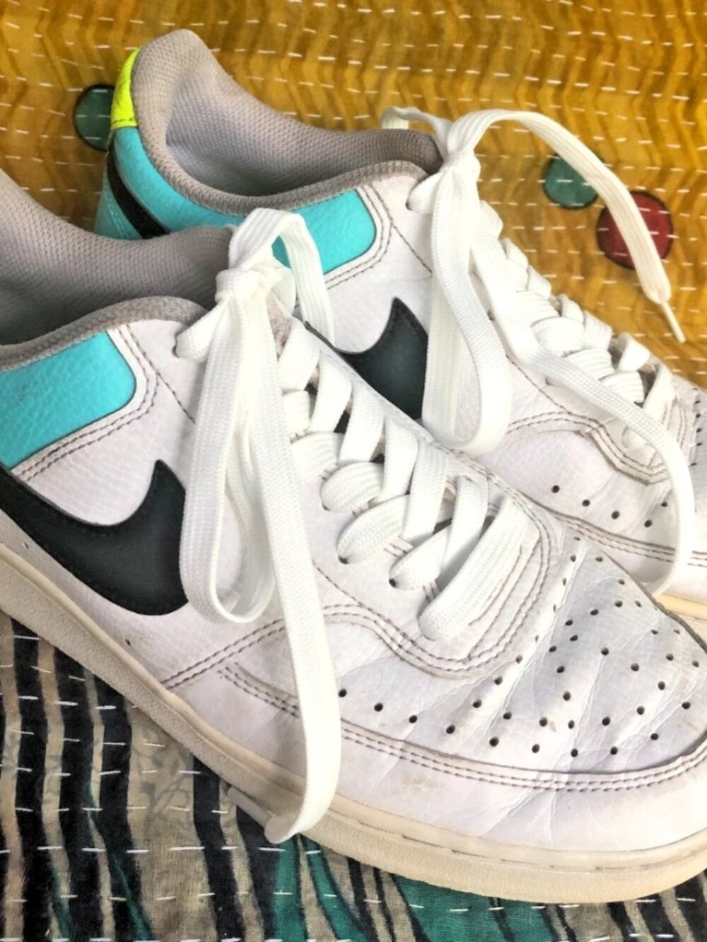 Nike Court Vision Low White Aqua Black Leather Sneakers Womens Size 8.5 Lace-Up